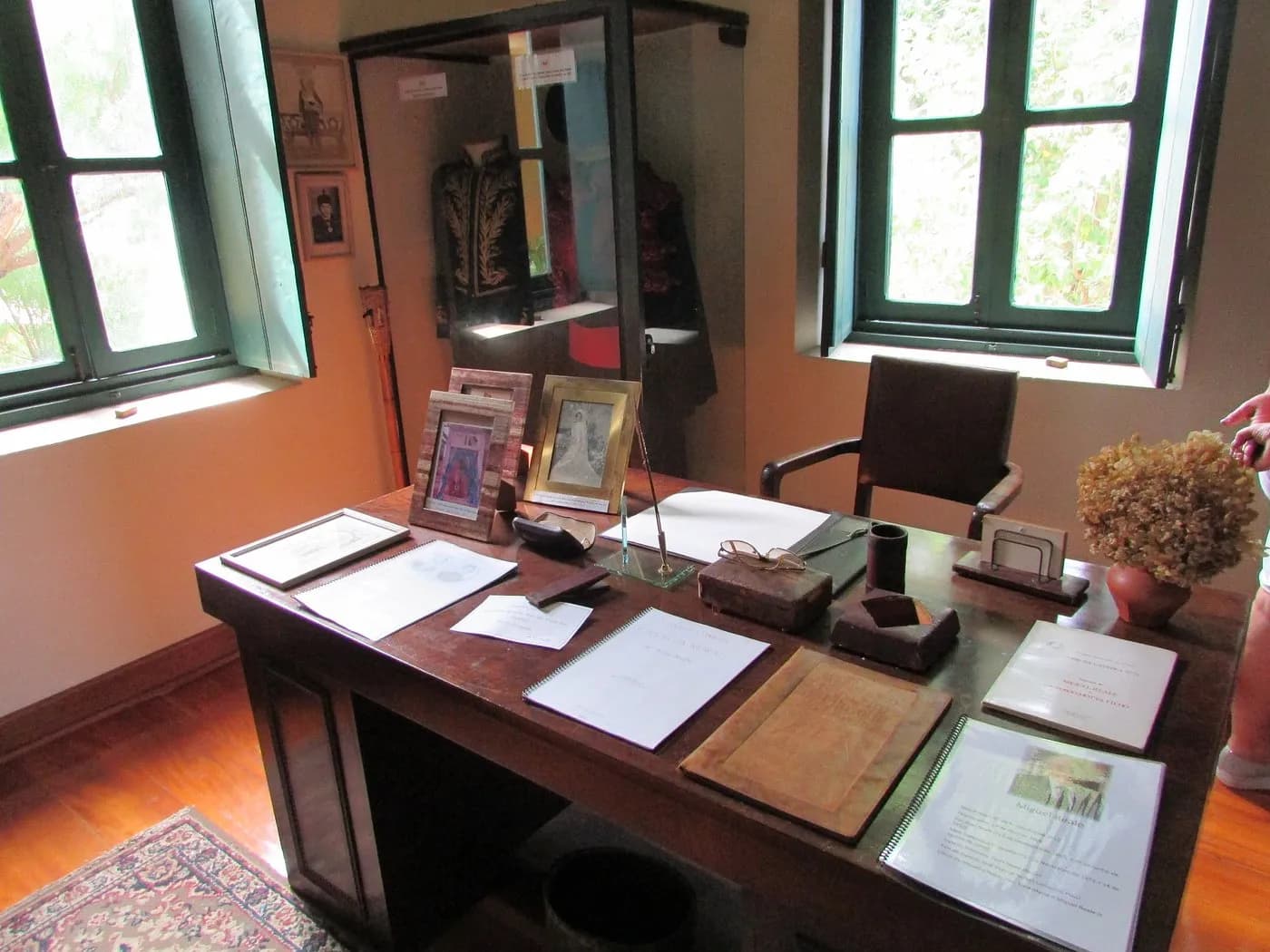 Casa da Cultura Professor Miguel Reale, casarão do século XIX no centro de São Bento do Sapucaí