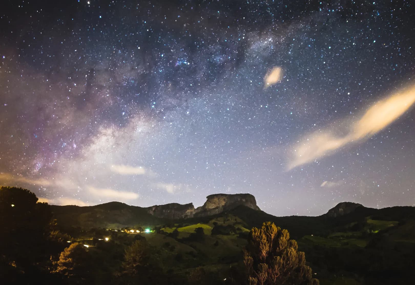 Área do Monumento Natural Estadual da Pedra do Baú, em São Bento do Sapucaí